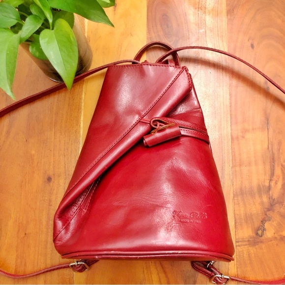 VERA PELLE Genuine Leather Italy Red Minimalist Unique Mini Medium Size Backpack - Picture 5 of 16